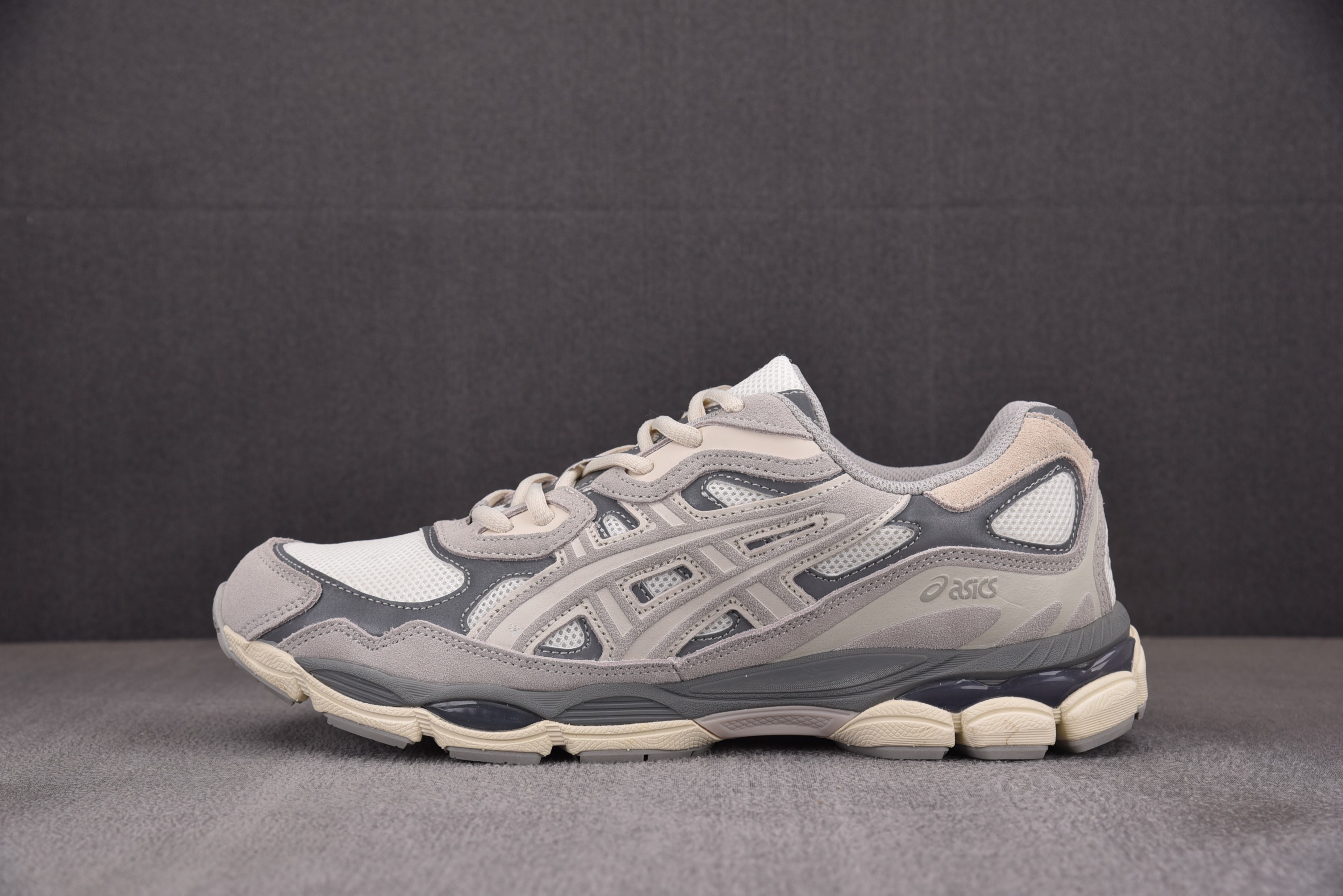 아식스 ASICS GEL-NYC OYSTER GREY 겔 NYC 오이스터 그레이 1201A789-103