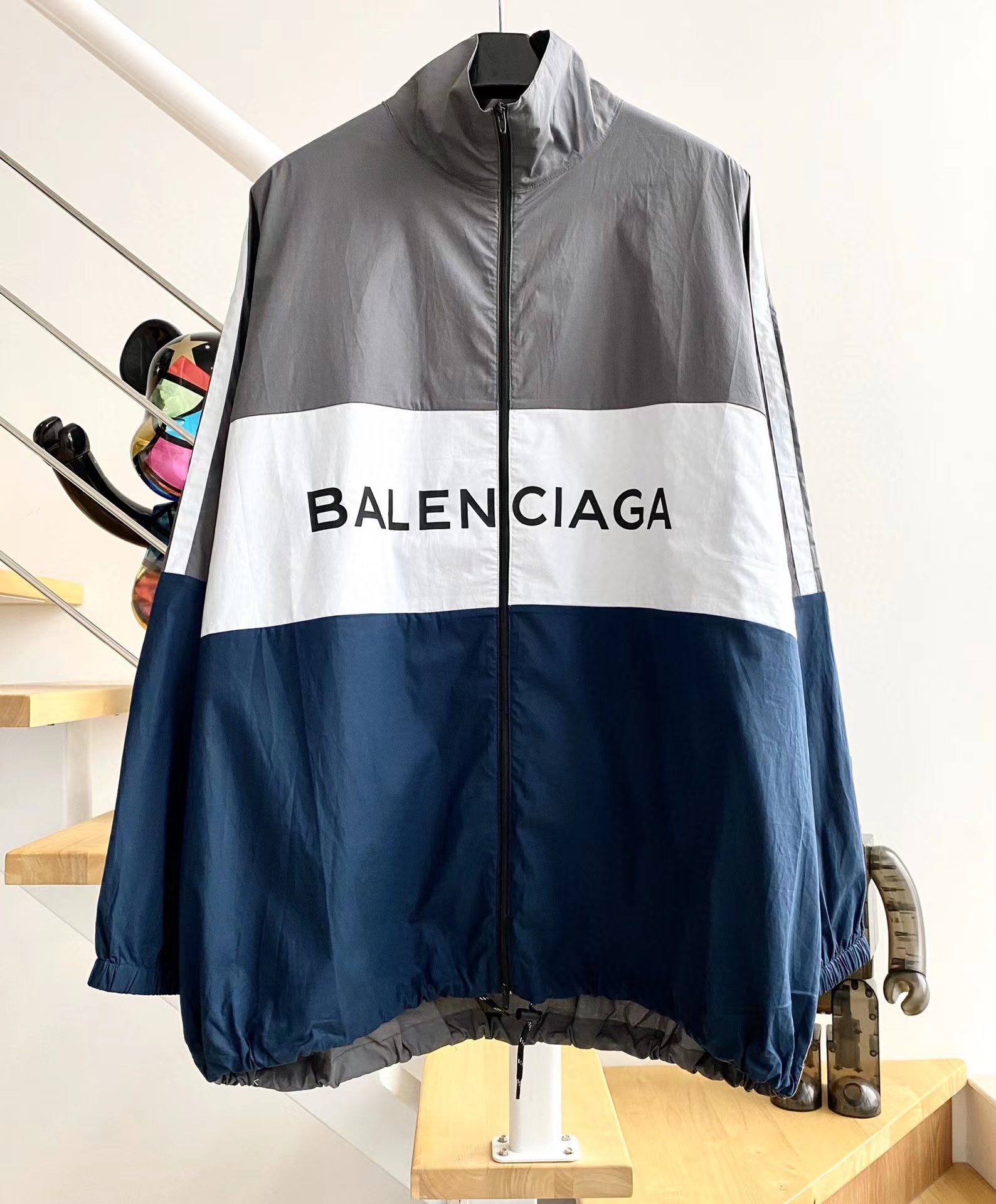 [계단집] 발렌시아가 Balenciaga    바람막이   PL-789184